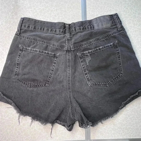 AEROPOSTALE Mom Short Black High Rise Ripped Jean Shorts Curvy Distressed SZ12 - Picture 2 of 9